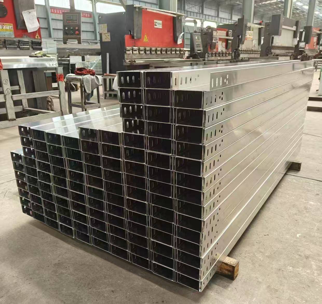 德升電纜橋架 專注技術(shù)匠心，精鑄鋁合金橋架行業(yè)品質(zhì)標(biāo)桿